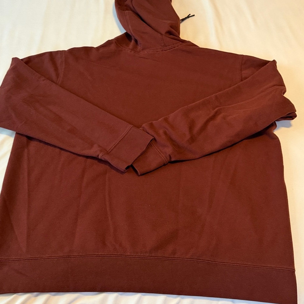 Eddie Bauer Burgundy Men's Hoodie - Picture 5 of 5